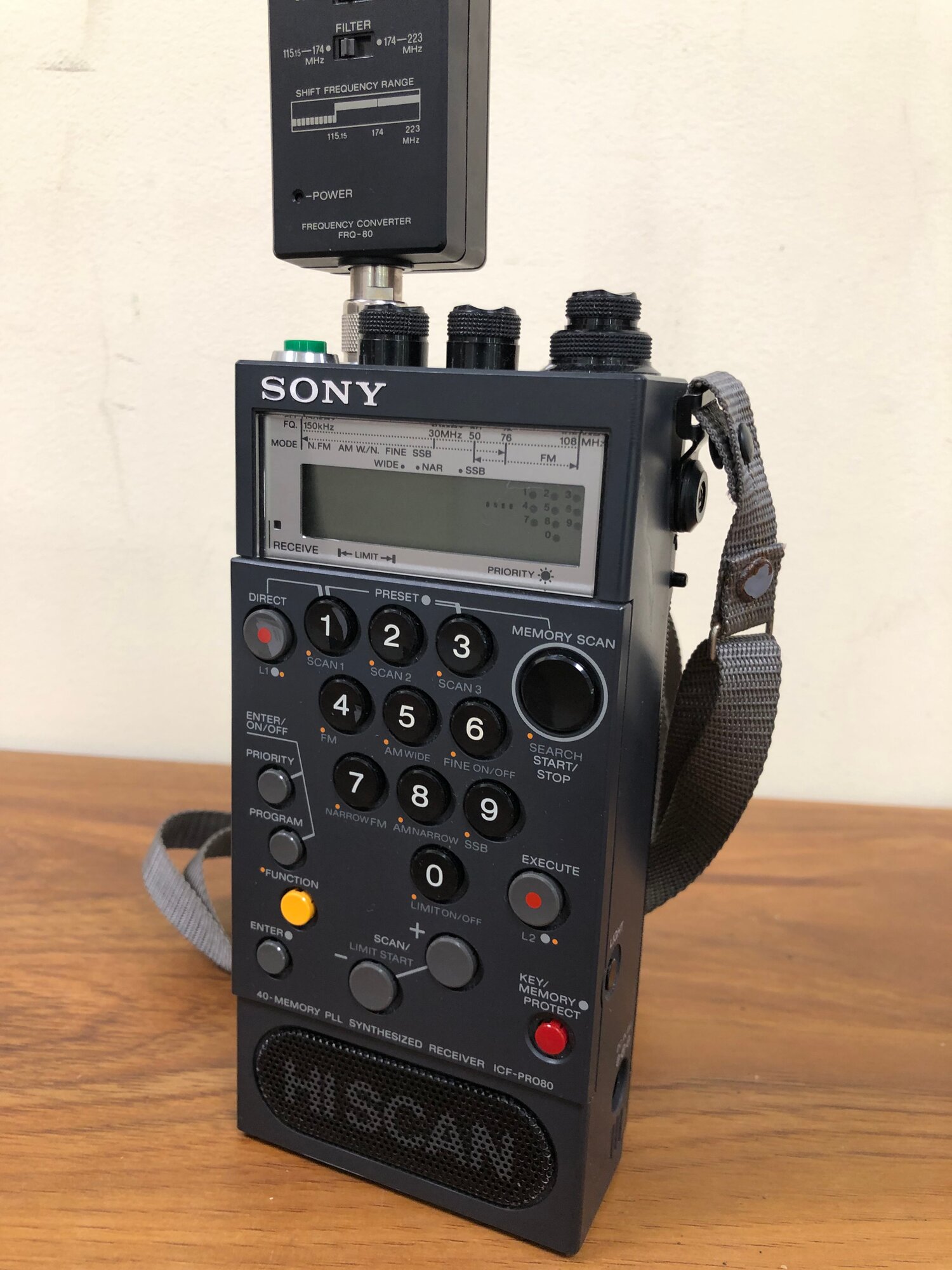 Радио сканер Sony ICF-PRO80 150кГц-223МГц