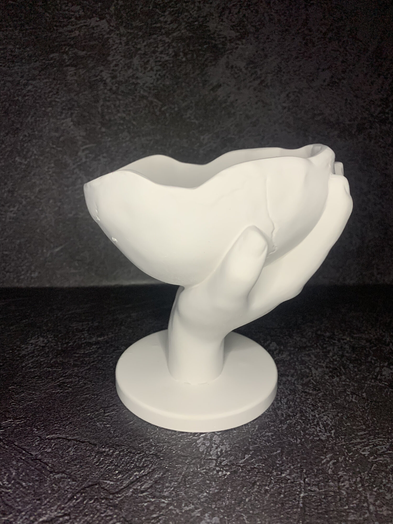 фото Кашпо "Скальп в руке" для мелочей