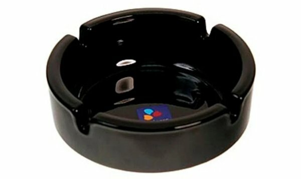 Пепельница черная 10.7см