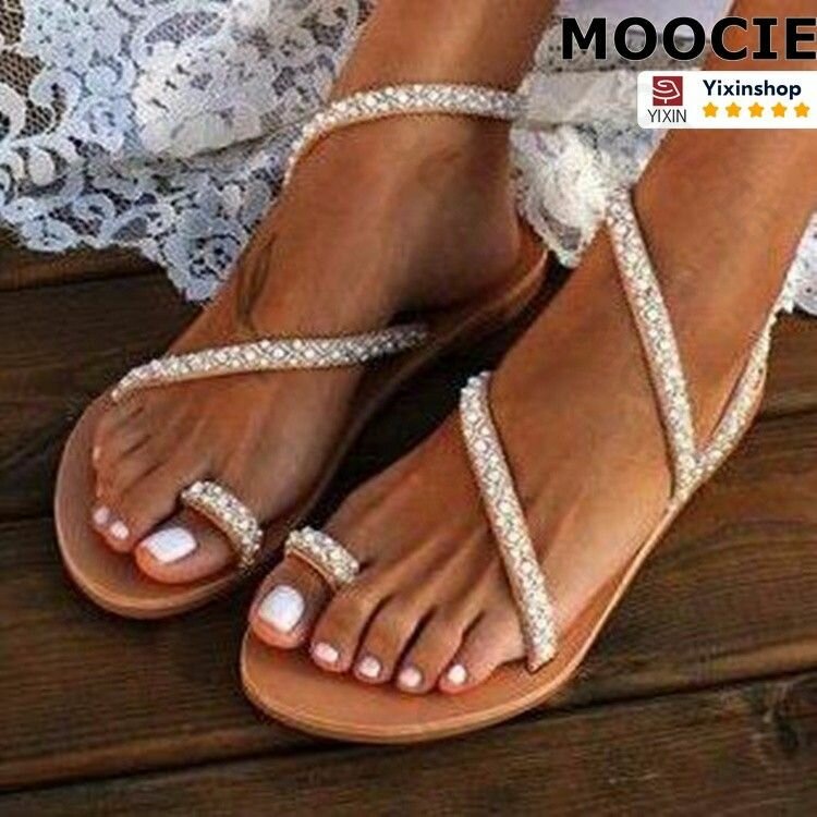 Босоножки MOOCIE