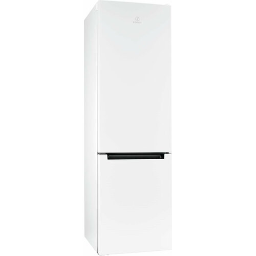 Холодильник Indesit DS 4200 W белый холодильник indesit ds 4200 w белый