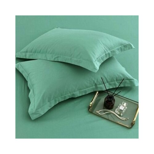 Комплект из простыни на резинке и наволочек Miss Mari Satin Exclusive WD262 160х200x3050х70 5800₽