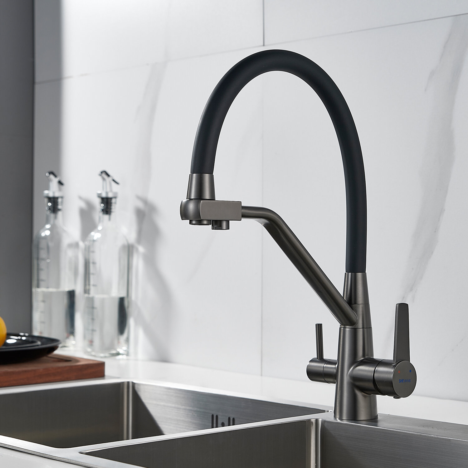 фото Смеситель для кухни с подключением фильтра Shevanik S968T