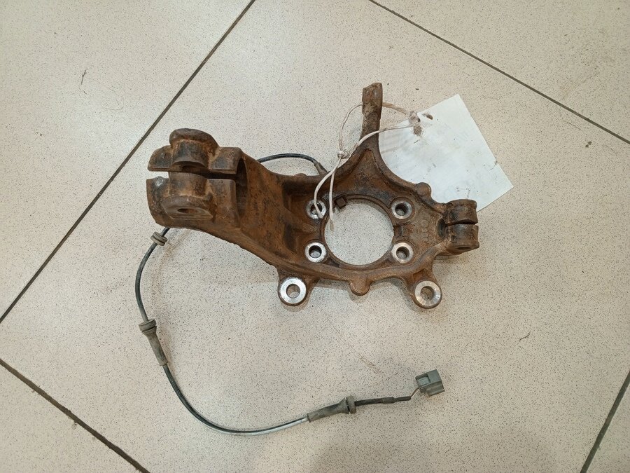 Кулак поворотный передний правый от Nissan Qashqai J11 2013>