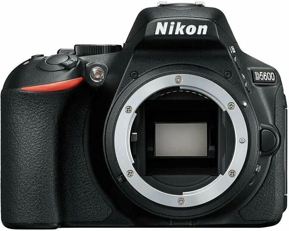 Фотоаппарат Nikon D5600 kit 18-140mm , черный