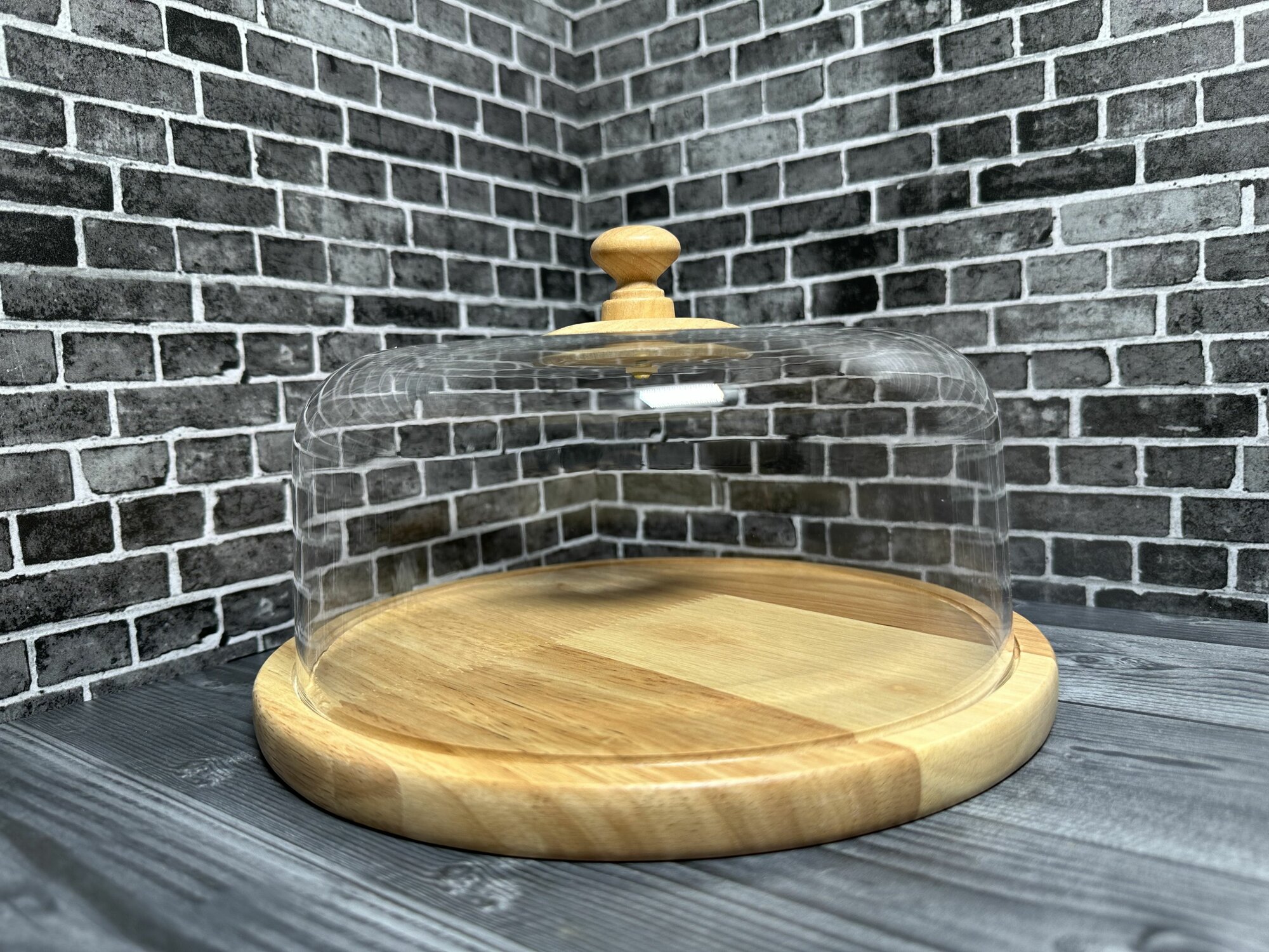 фото Тортница 33 см бамбук с прозрачной крышкой