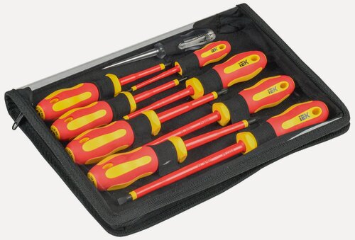 Изображение товара Набор отверток IEK ARMA2L 5, диэлектрические, 9шт, прямой и крестообразный наконечник, длина 317мм, кейс
