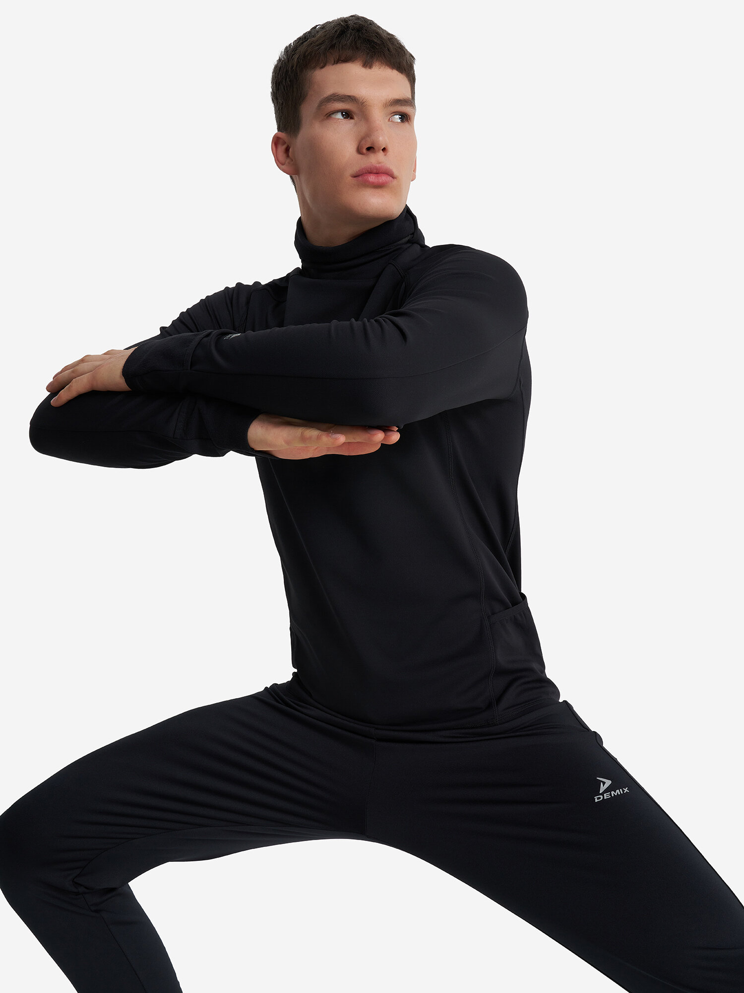 Худи спортивное Demix M D Running Trail Hooded knitted jumper