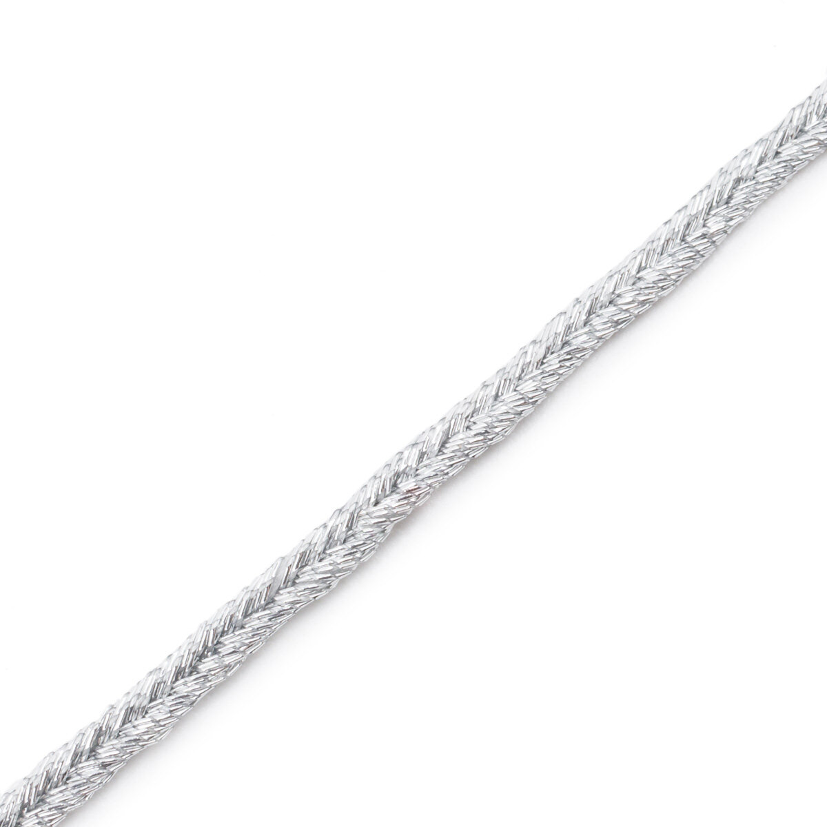 Сутажный шнур для рукоделия и шитья 2 мм*20 м Красная лента (серебро)