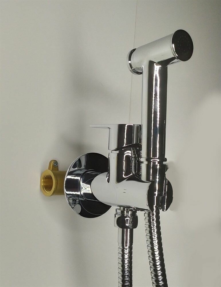 Гигиенический душ со смесителем встраиваемый Bennberg 18K0370CR хром