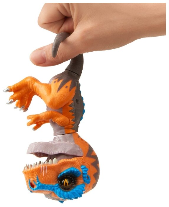 wowwee fingerlings dinosaur