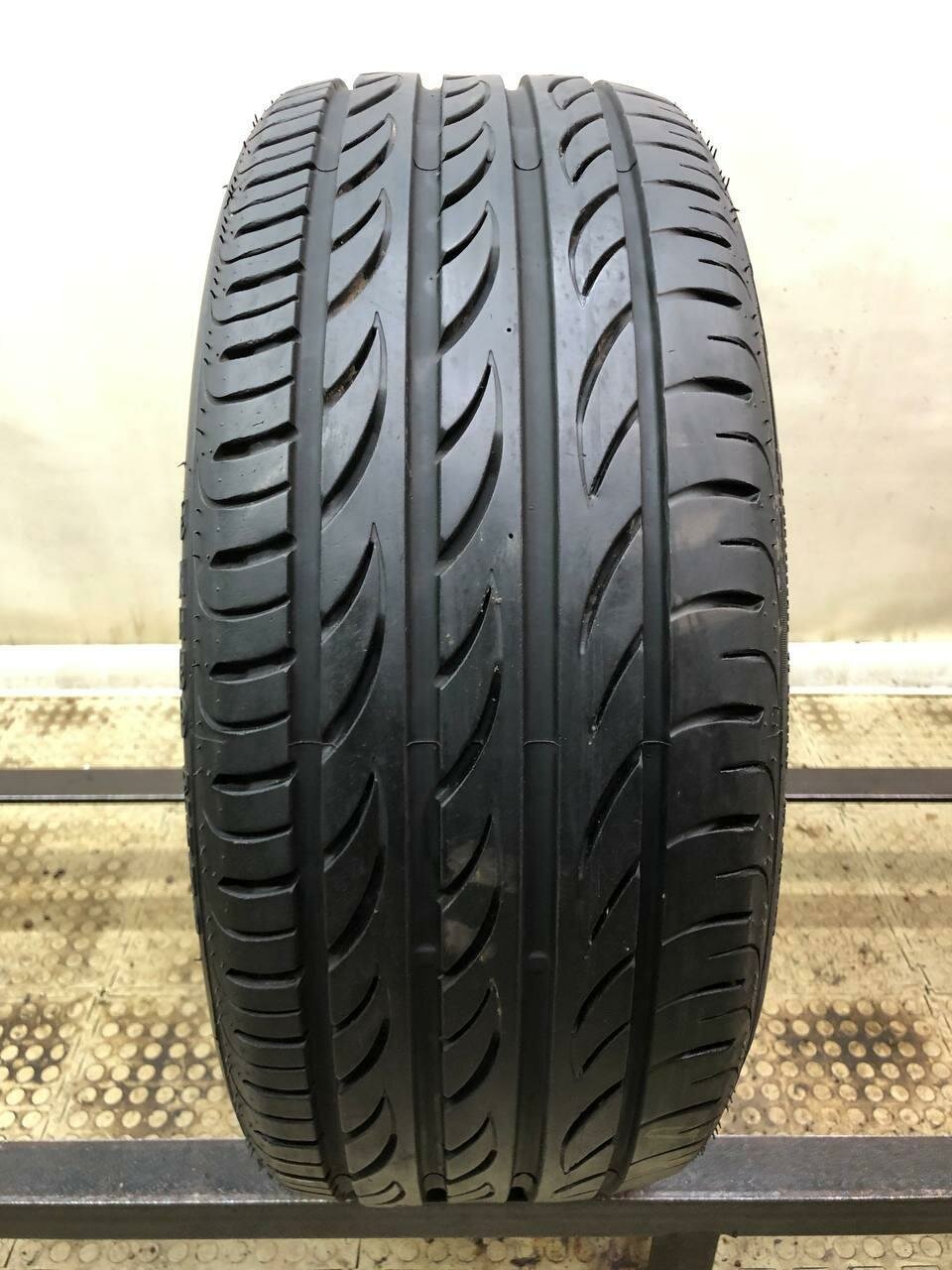 Pirelli Pzero Nero 215/40 R18 БУ Шины Летние