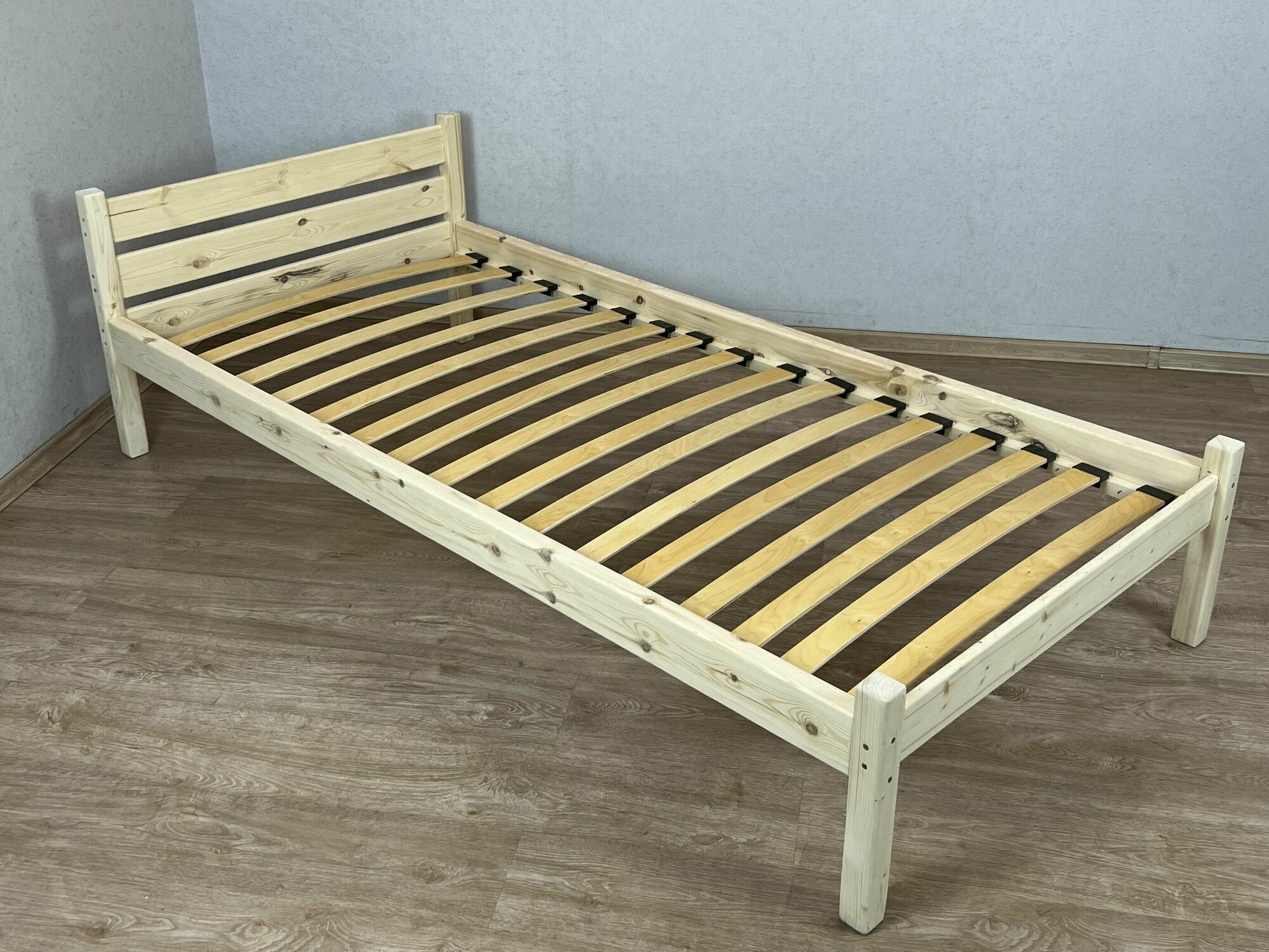 Кровать односпальная Классика из массива сосны с ортопедическим основанием, без шлифовки и покрытия, 90х190 см