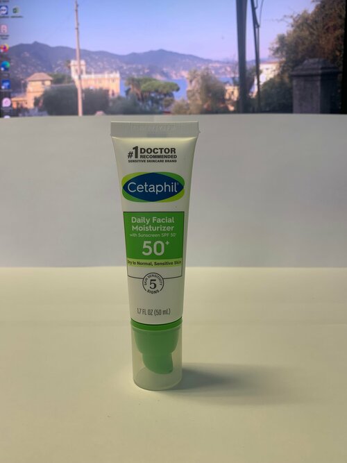 Cetaphil / Ежедневный увлажняющий крем для лица с SPF50+, 50 мл.