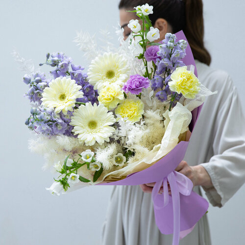 Букет цветов "Черничное Суфле"