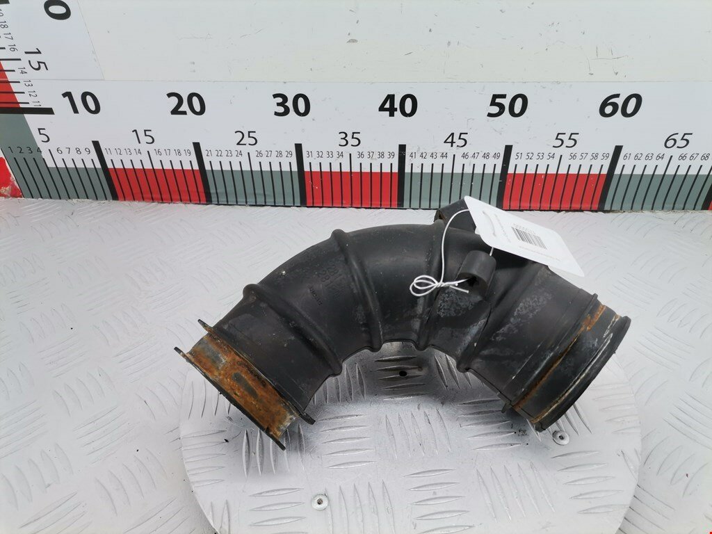 Патрубок воздушного фильтра (гофра инжектора) Toyota Rav4 2 1788128180 арт. 1705000