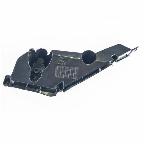 Кронштейн переднего бампера правый пластик Great Wall Hover H3 2803314-K24