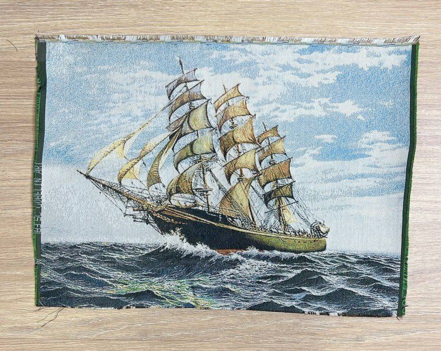 Гобелен без рамы 40х30 Корабль в море