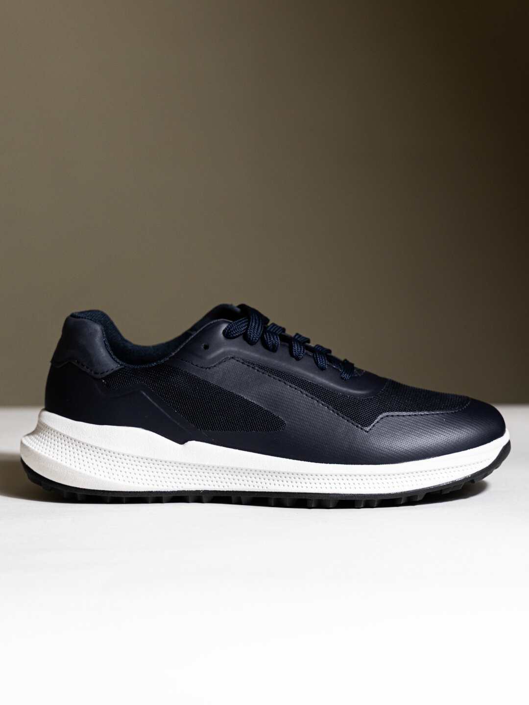 Кроссовки 999