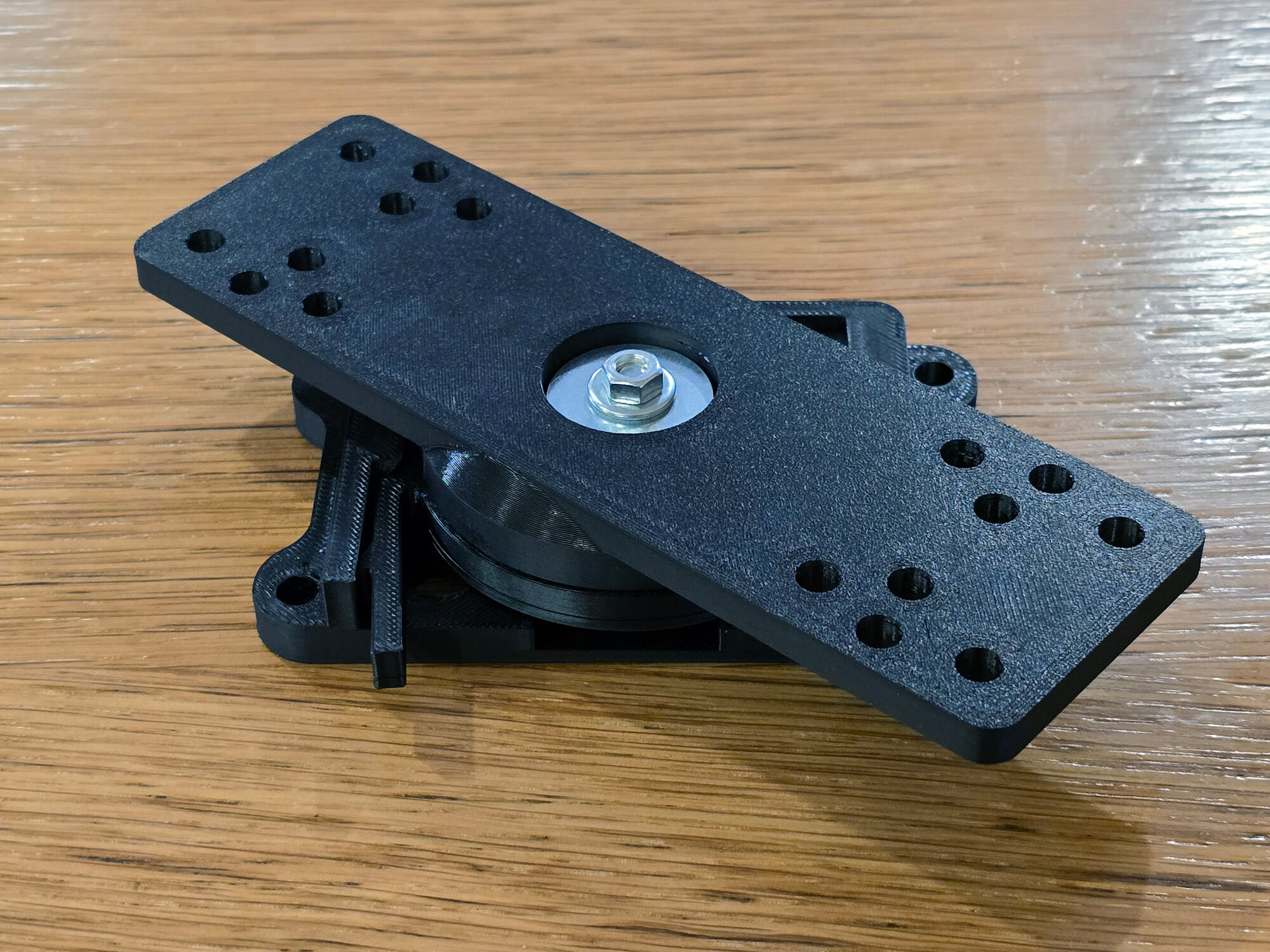 фото Быстросъемное поворотное крепление для эхолота