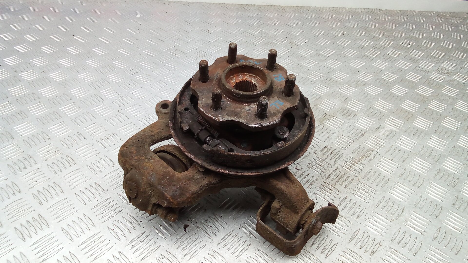 Ступица задняя левая NISSAN PATHFINDER R51, Номер 43019EB300, 43202EA500