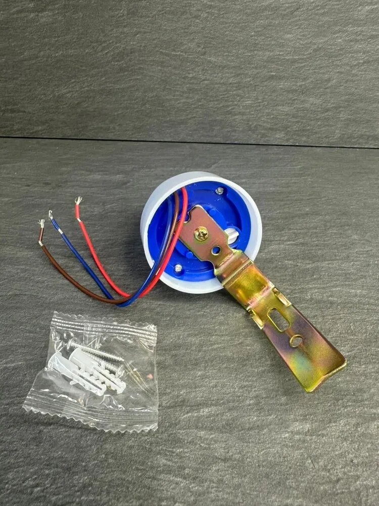 Фотореле настенное уличное 10А 2200Вт IP44 — фото 1