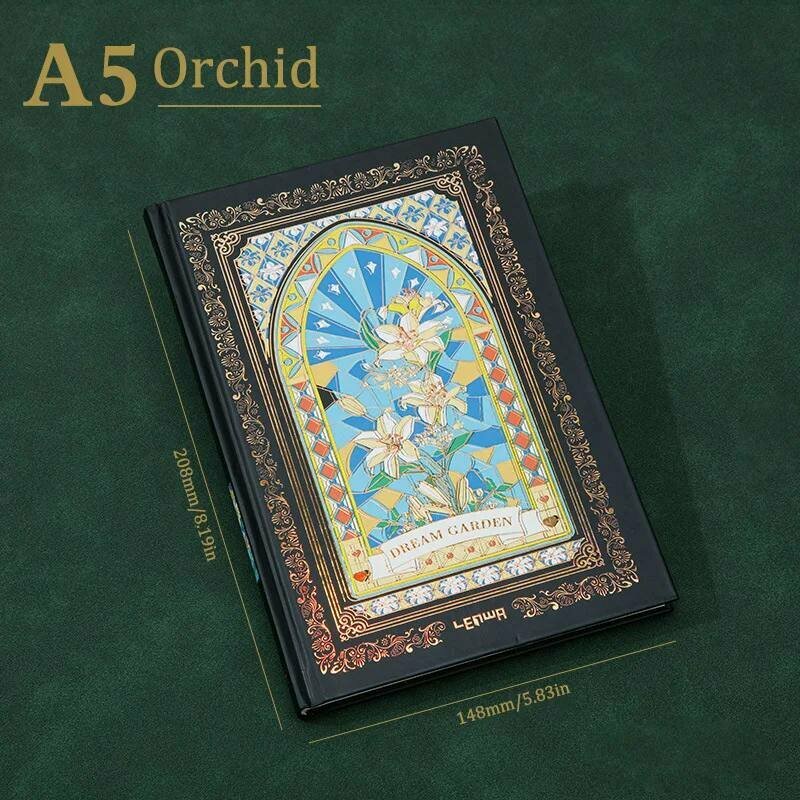 Красиво оформленный, без указания дат, формат А5, вертикальный, твердый переплет, белая бумага. Ежедневник.