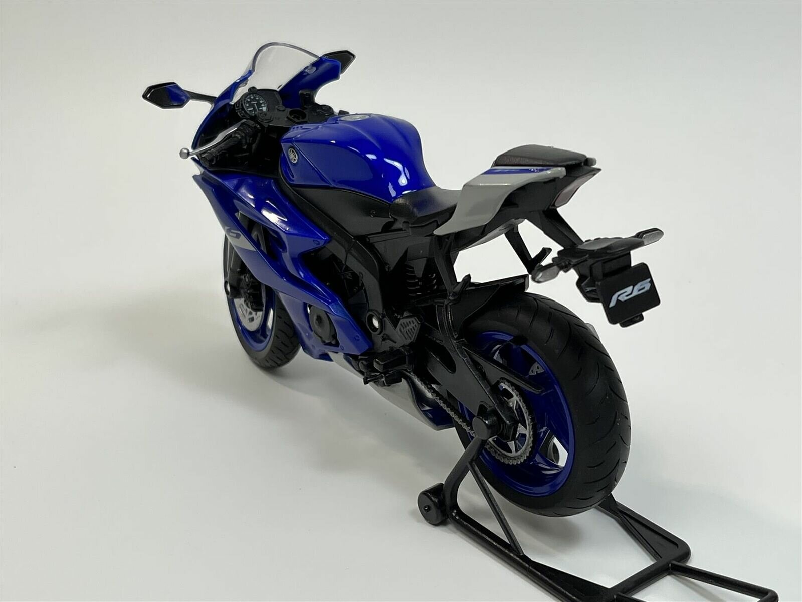 Мотоцикл Welly 1:12 Yamaha YZF-R6 синий - фото №5