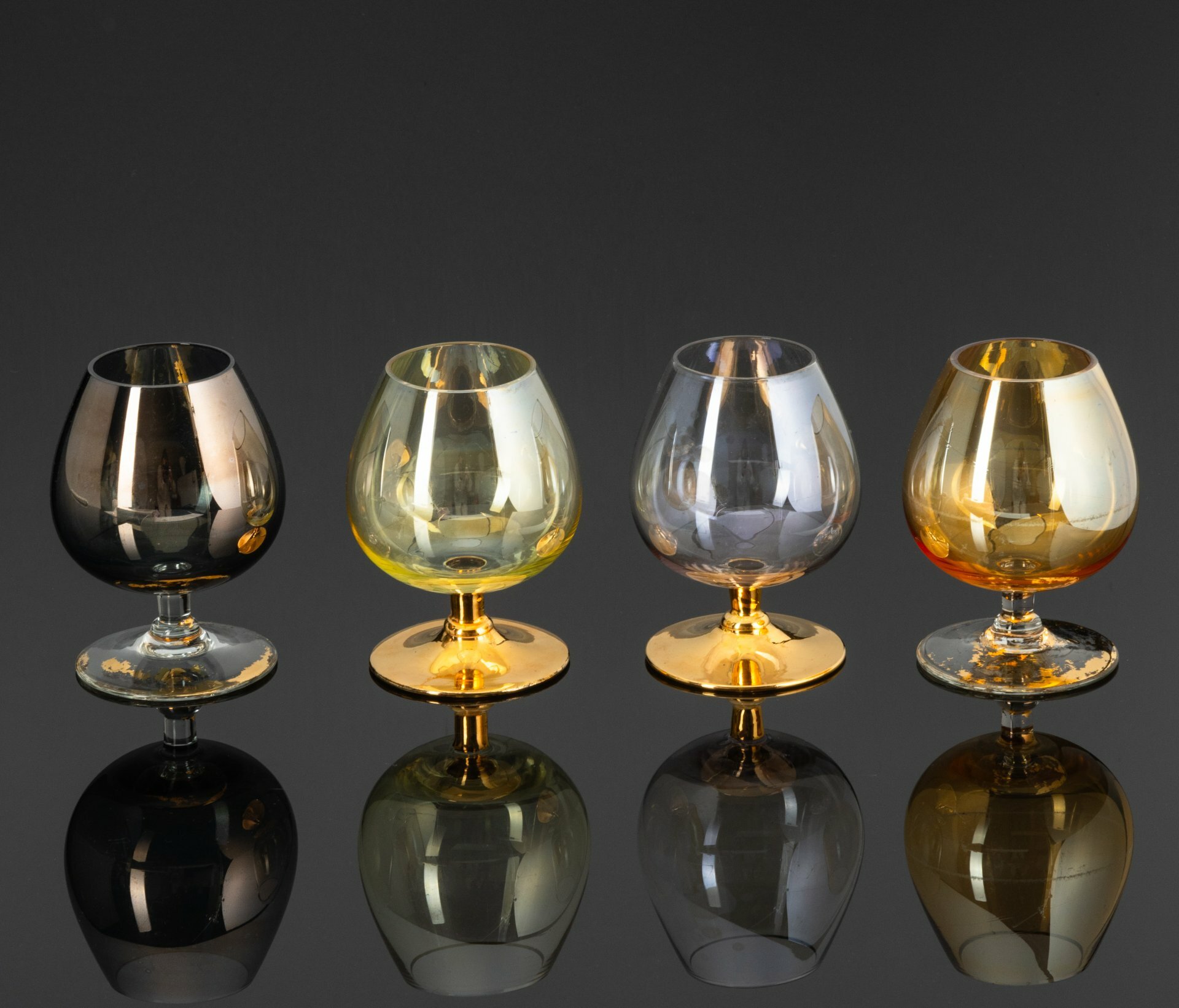 фото Набор из 4 коньячных бокалов разного цвета, стекло, люстр, золочение, Европа