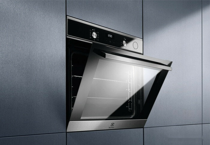 Духовой шкаф Electrolux EOC5E70X черный - фото №5