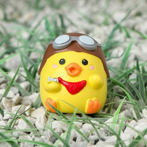 Утёнок на панель авто авиатор желтый 609₽