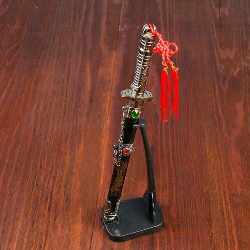 Сувенирный кинжал на подставке, на ножнах дракон, рукоять в форме светового меча, 25 см кинжал малый сувенирный кизляр