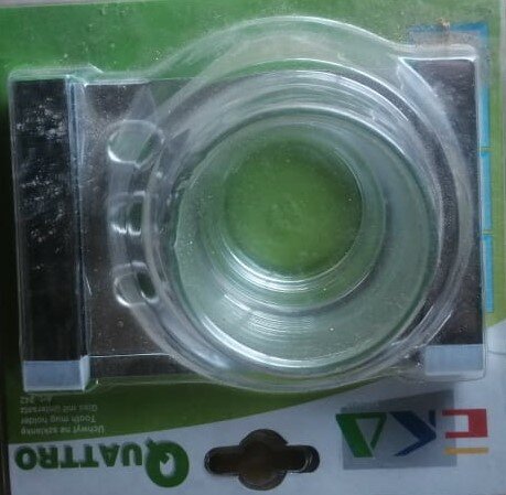 фото Металлическая подставка под зубные щетки со стаканом в стиле хайтек. Производства Ekaplast (Польша).