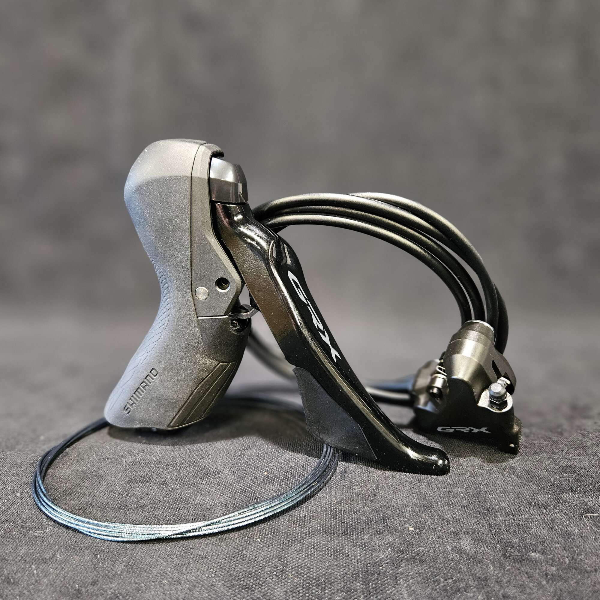 Пистолет-манетка Shimano GRX ST-RX400 (гидравлика), 10 ск, калипер GRX BR-RX400 (колодки - K05S), гидролиния 1600 мм, J-kit (OEM без упаковки)