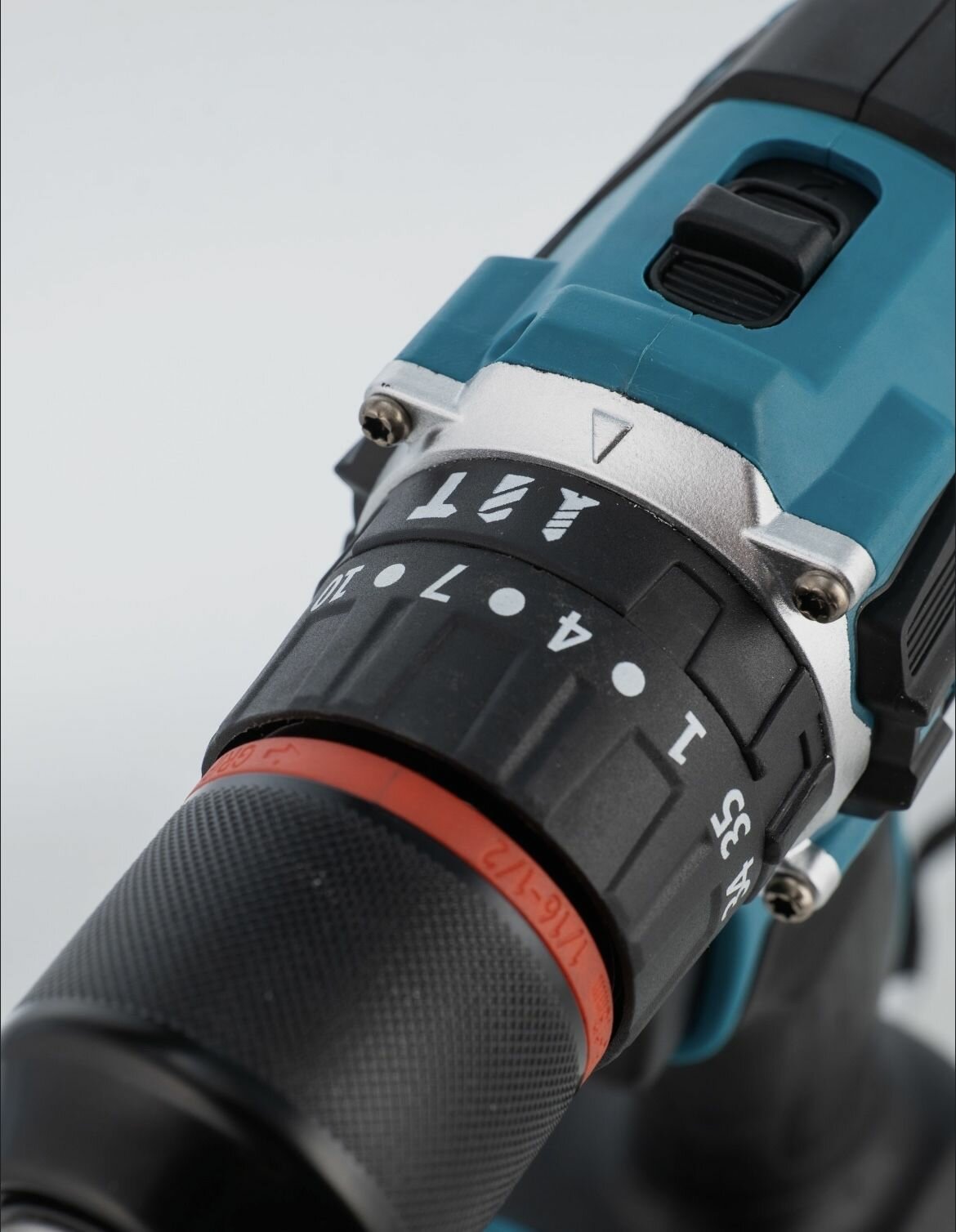 Дрель-шуруповерт Makita 24v бесщеточный, 80 Нм — фото 1