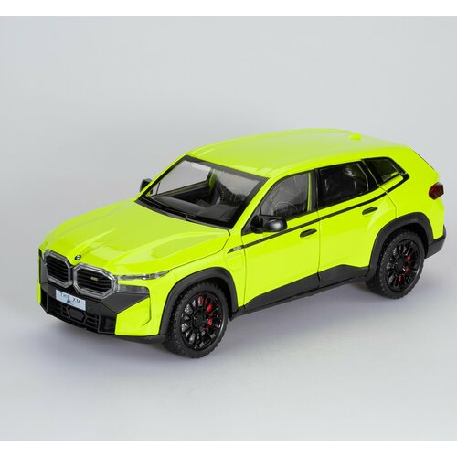 Машинка металлическая БМВ XM жёлтая свет, звук, дым 1/24