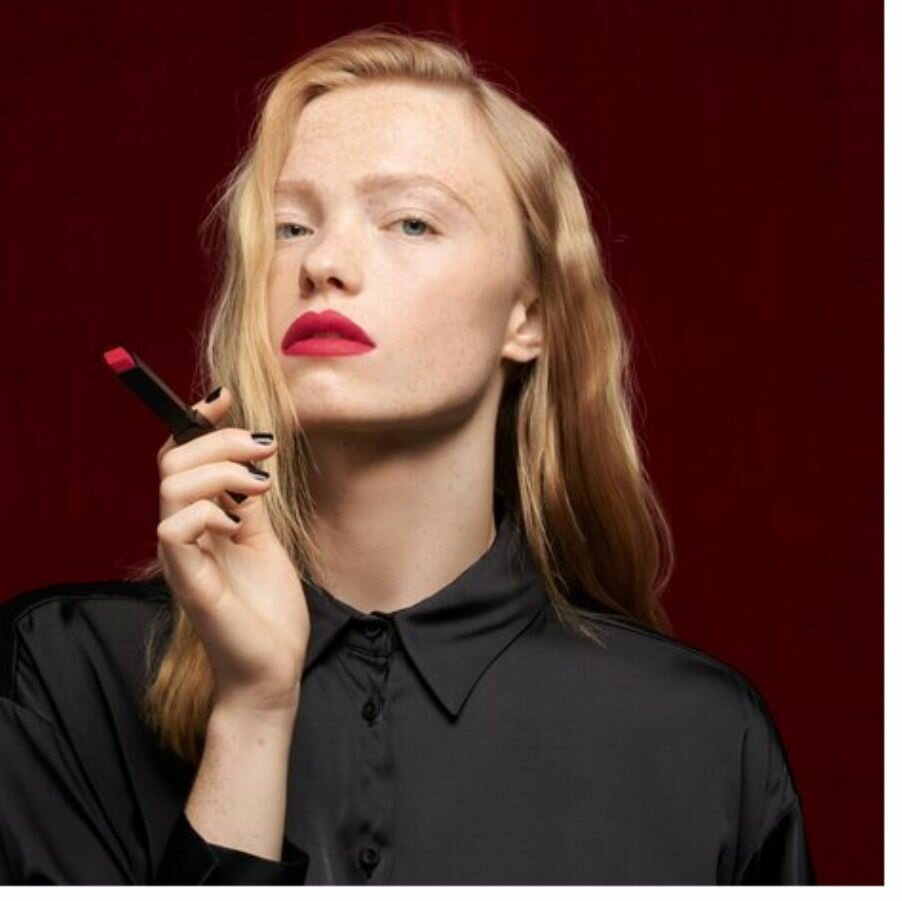 Губная помада Yves Saint Laurent Velvet Radical 21 Rouge Paradoxe