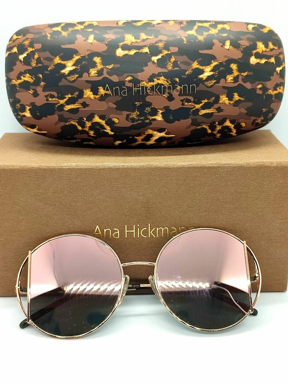 Солнцезащитные очки Ana Hickmann 