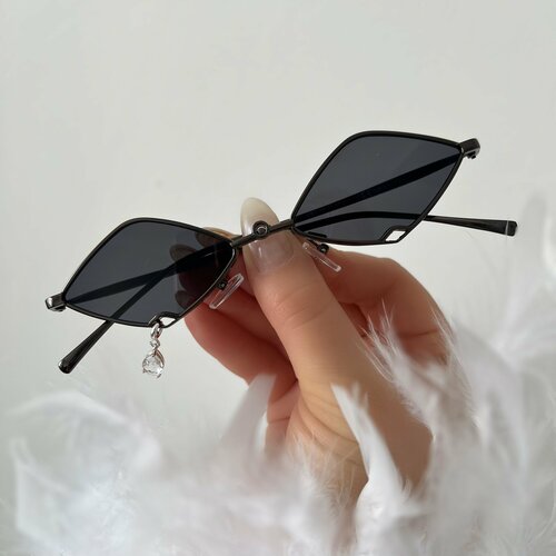 Солнцезащитные очки YuliyaMoon, черный