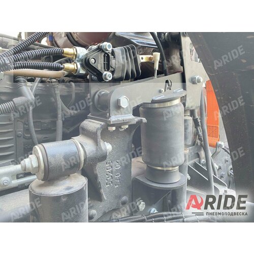 Система управления пневмоподвеской кабины КАМАЗ 65115, на кране уровня пола