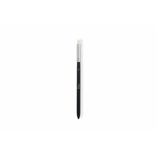 Маленькая кисть для растушевки теней DIOR BACKSTAGE Small Eyeshadow Blending Brush Small №22 кисть для растушевки теней dior backstage eyeshadow shader brush 21 9 гр