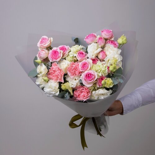 Изображение товара Букет "Валлетта" M из гвоздики и розы - эксклюзивно на Яндекс. Маркете