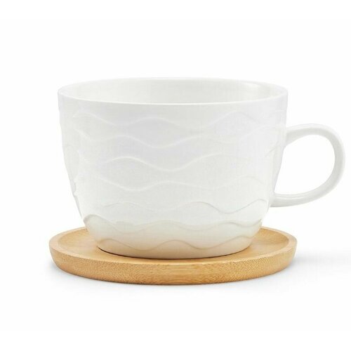 Кружка с деревянной тарелкой