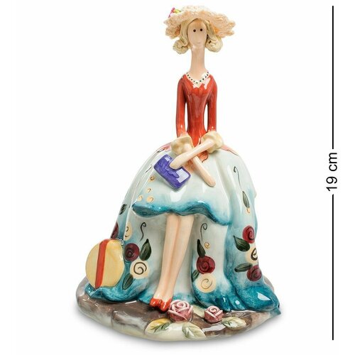 Фигурка Девушка комбинированный, цветы