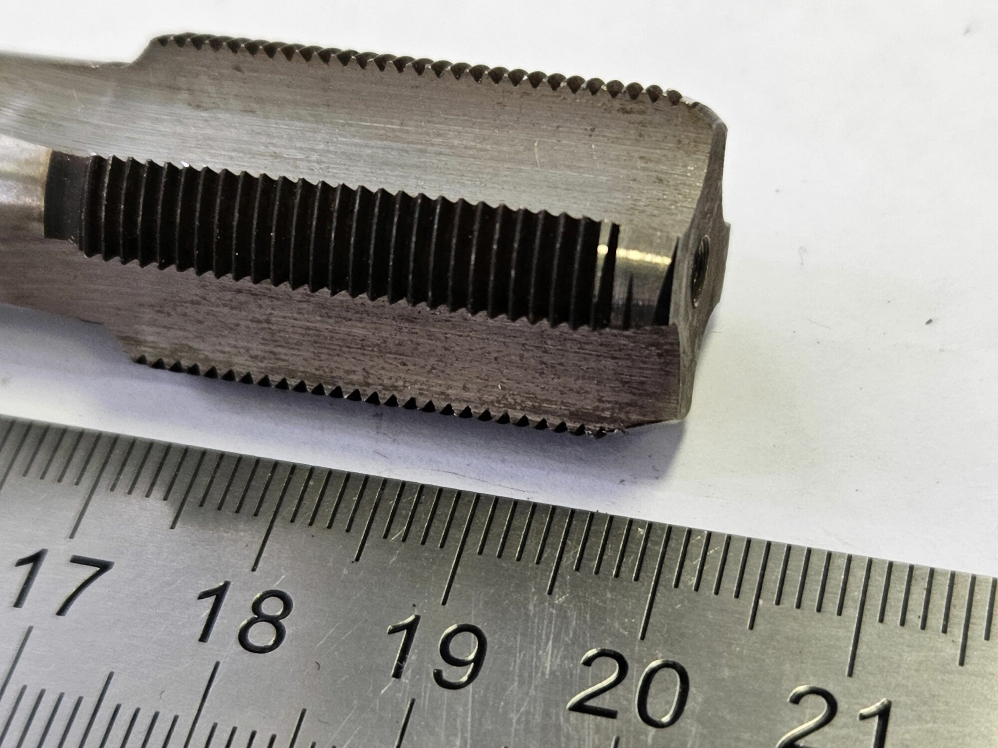 Метчик м/р М18х1 — фото 1