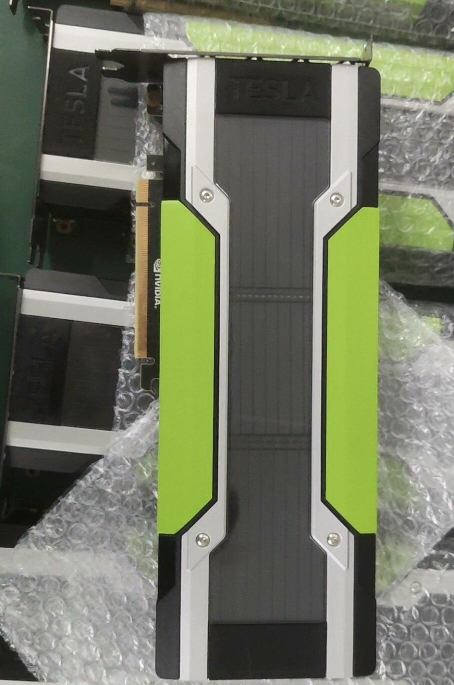 NVIDIA TESLA M40 12G б/у Видеокарта