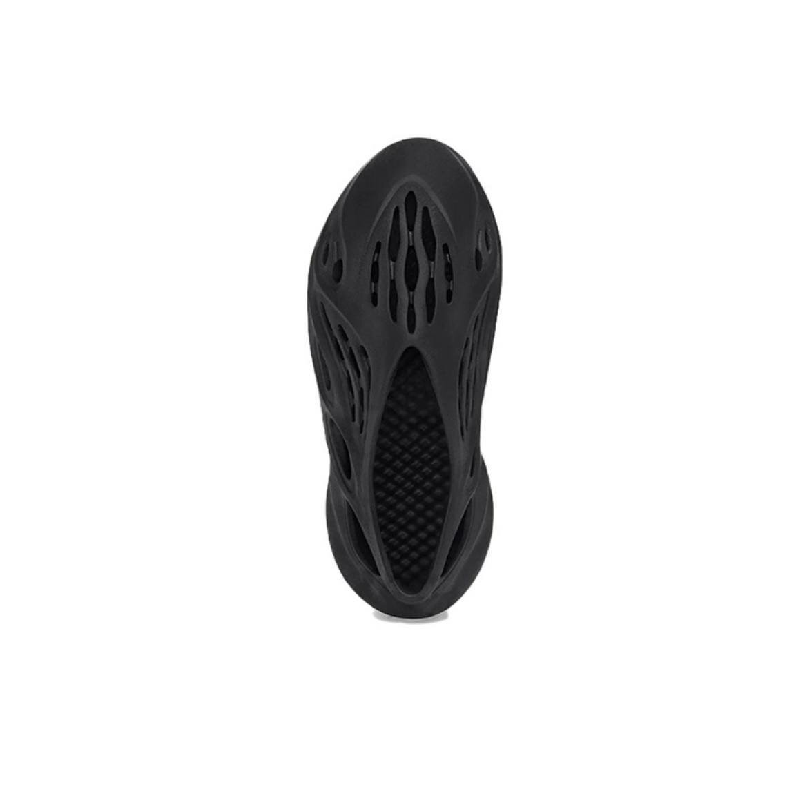 Кроссовки adidas YEEZY FOAM RUNNER, полнота F (EU)/ на среднюю стопу, размер 6US 6UK 39EU 24.5CM, черный (990) — фото 1