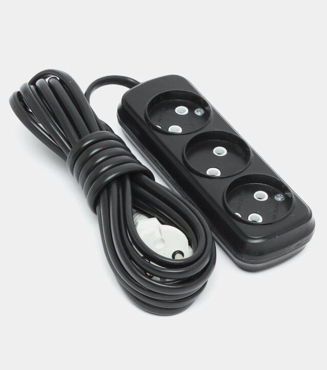 Удлинитель Power Socket 3 евро розетки, 3 метра 10А черный, белый — фото 1