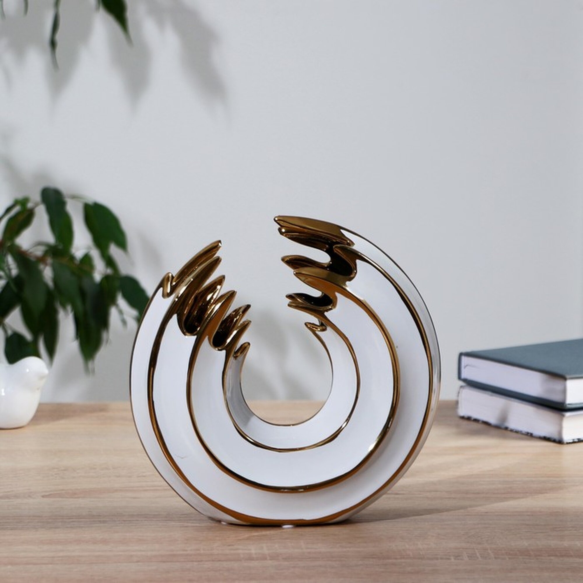 Керамическая ваза декоративная настольная «Мэнди» для цветов сухоцветов 19 см белый