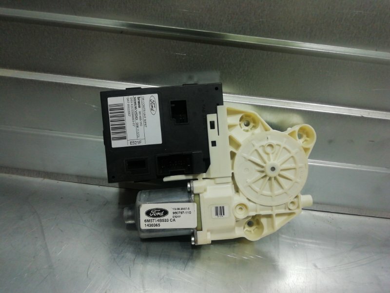 Моторчик стеклоподъемника Ford Focus CB4 2004-2008 0130822216
